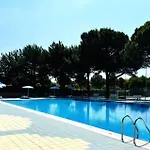 Cozy Flat With Patio Bibione
