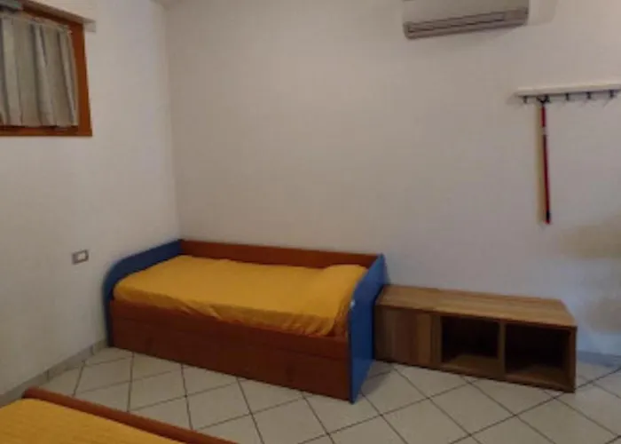 Cozy Flat With Patio