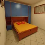 Cozy Flat With Patio *