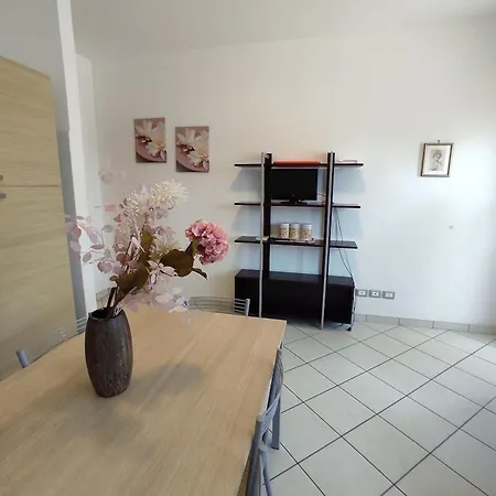 Cozy Flat With Patio Apartment